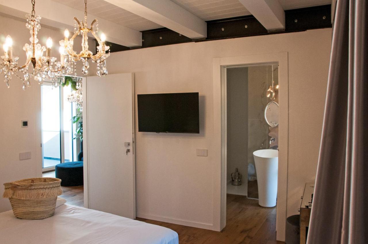 Ca' Squero911 Luxury Rooms Чезенатико Экстерьер фото